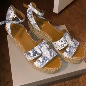Franco Sarto wedges